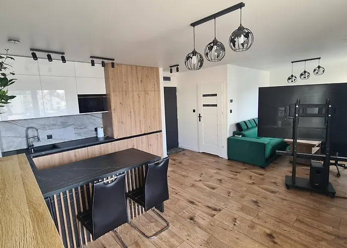 Robert's New Widzew Apartman *